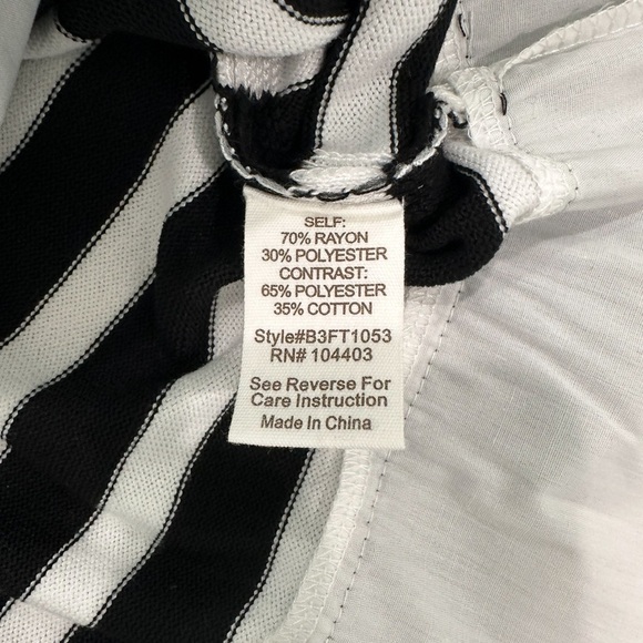 Blu Pepper Black and White Striped Sweater Vest Faux Collared Blouse NWT Size M - Picture 7 of 7